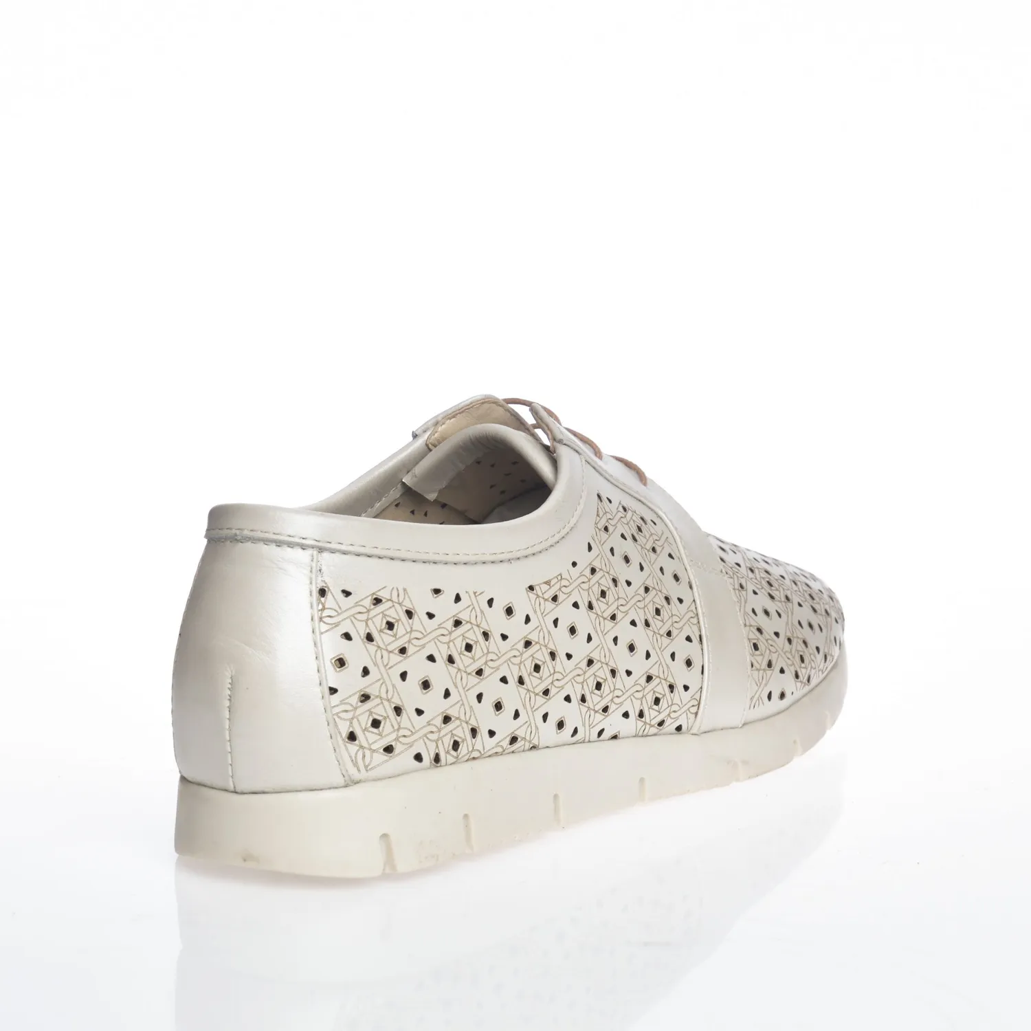 Pantofi damă Catinca Shoes D7 A albi din piele naturală