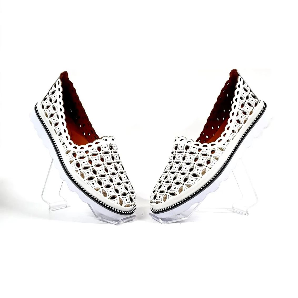 Catinca Shoes 972 A pantofi dama piele albi perforati