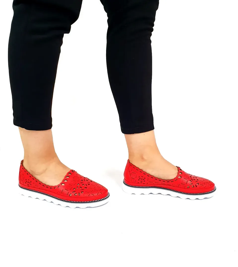 Catinca Shoes 970 R pantofi perforati piele rosii