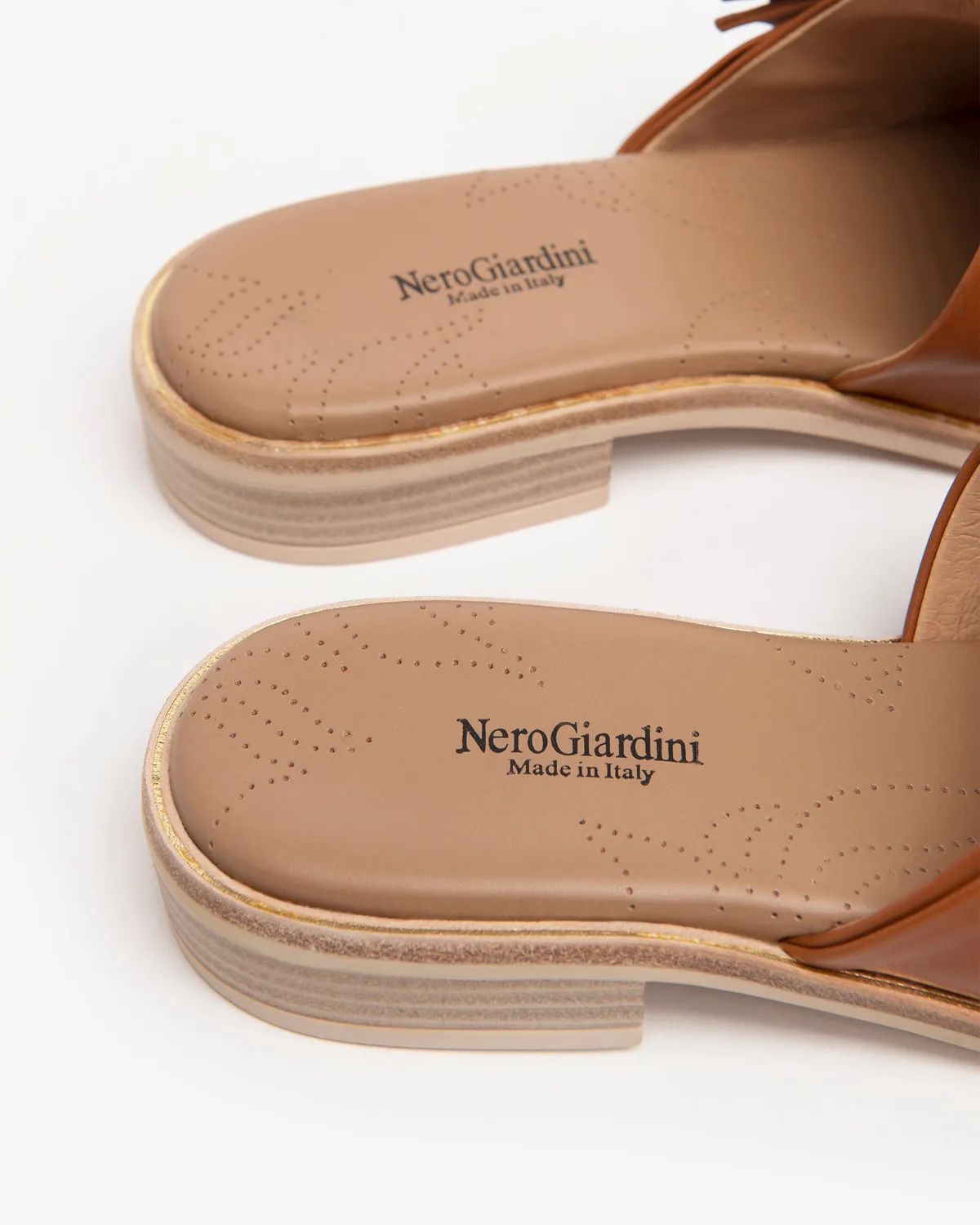 NeroGiardini papuci dama piele cu funda