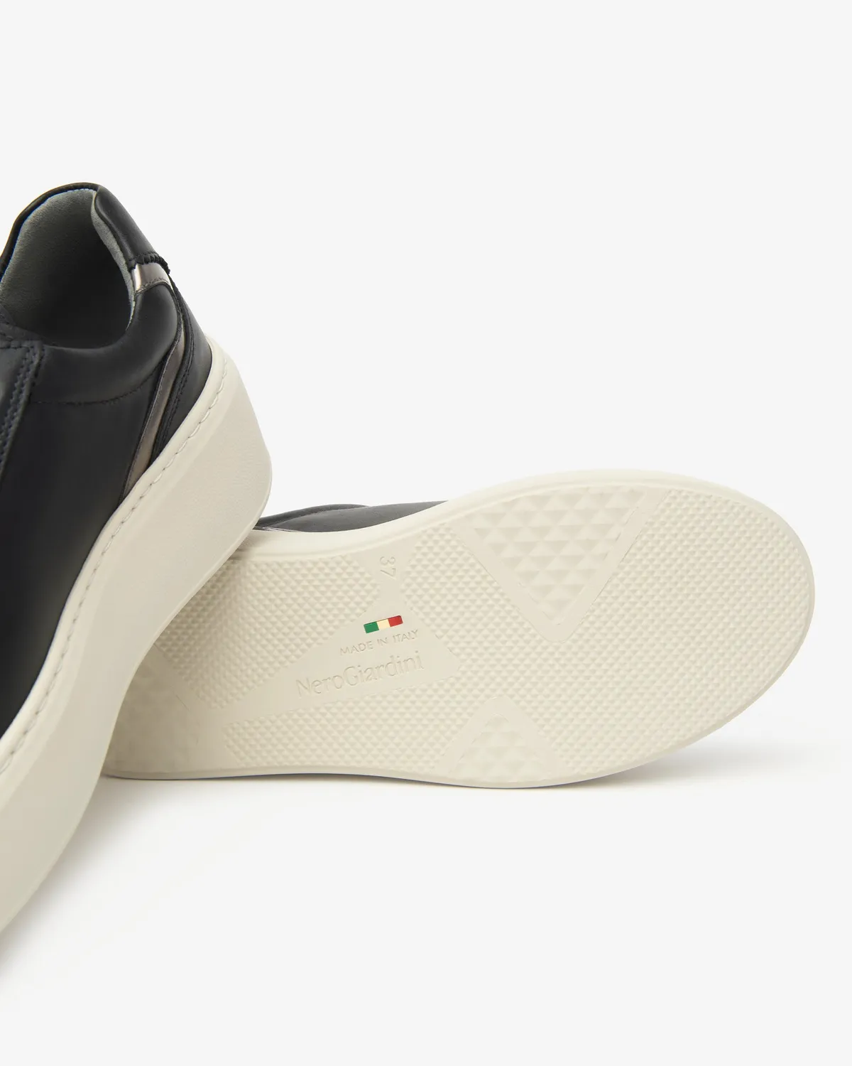 Sneakers damă NeroGiardini piele branț memory