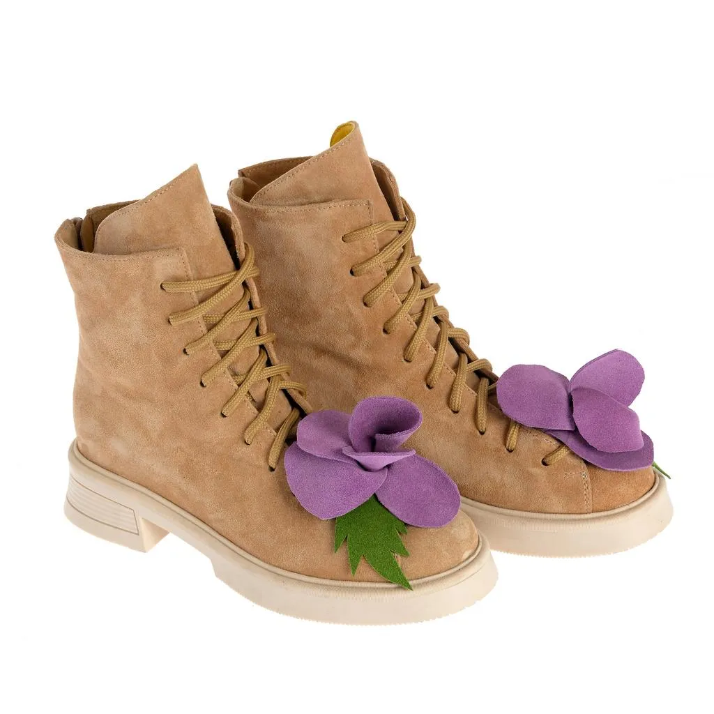 Ana Urbana Yasmina bocanci camel piele intoarsa