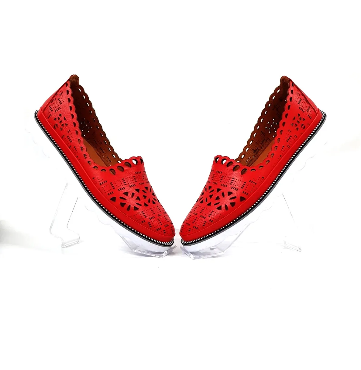 Catinca Shoes 970 R pantofi perforati piele rosii