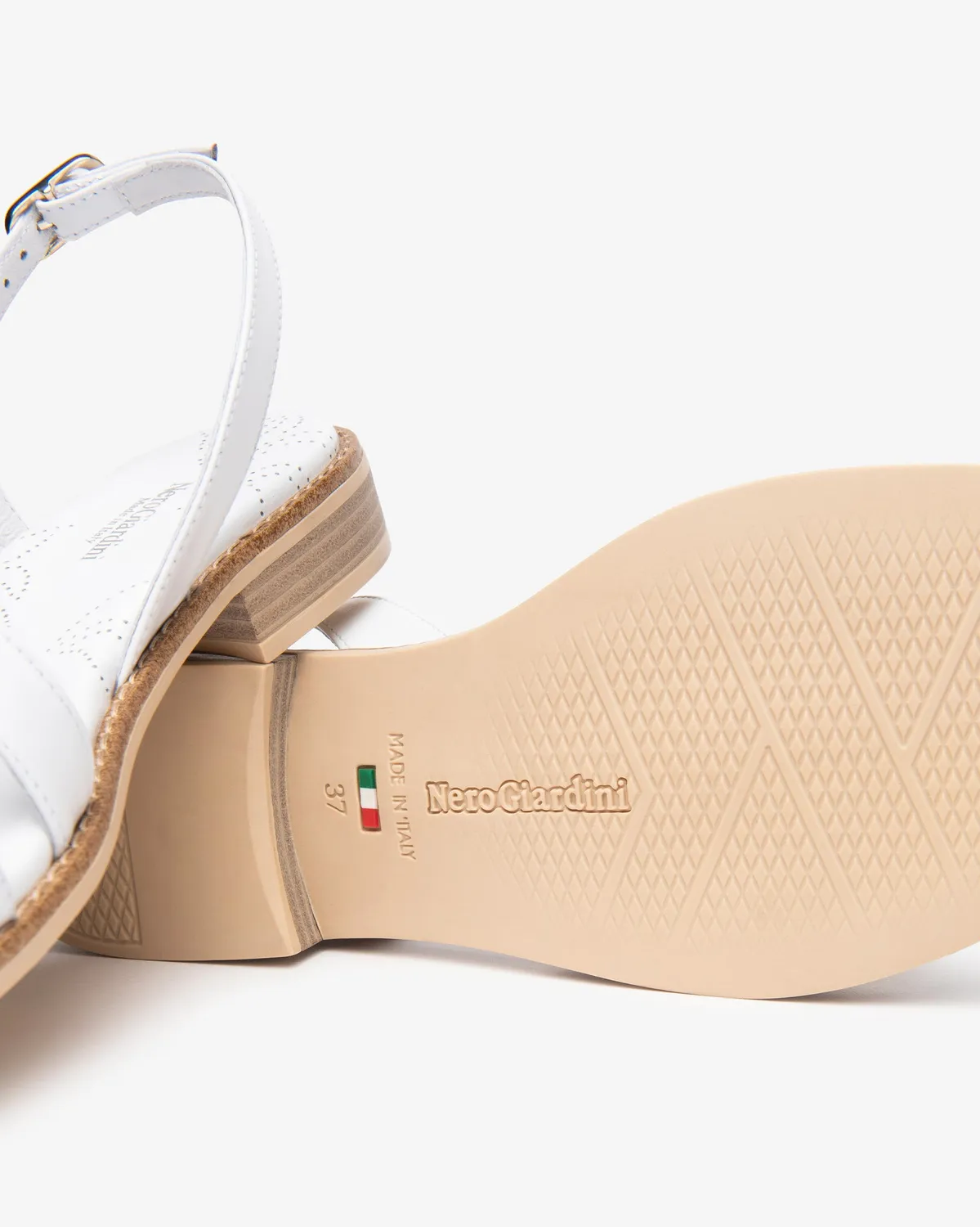 NeroGiardini sandale dama piele material tehnic