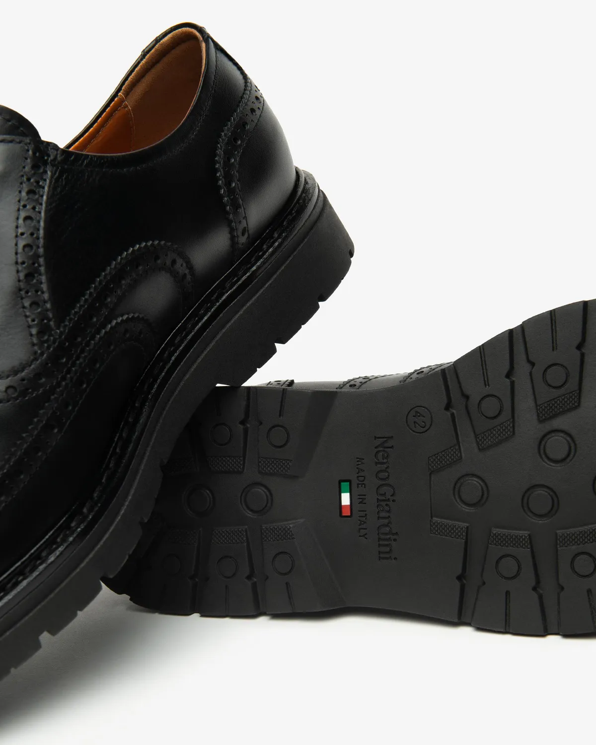 NeroGiardini pantofi barbati piele cu siret office 39-46