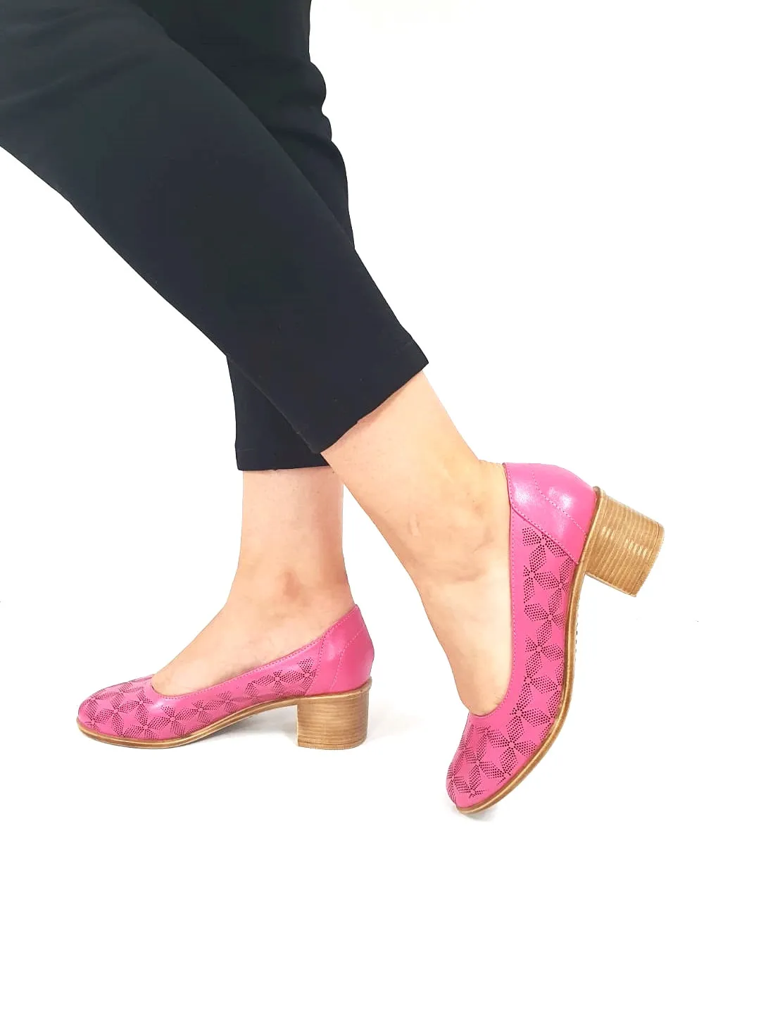 Catinca Shoes T13 RZ pantofi piele roz perforati
