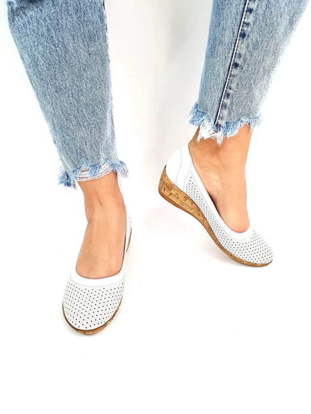 Catinca Shoes T2 A pantofi perforati piele naturala albi