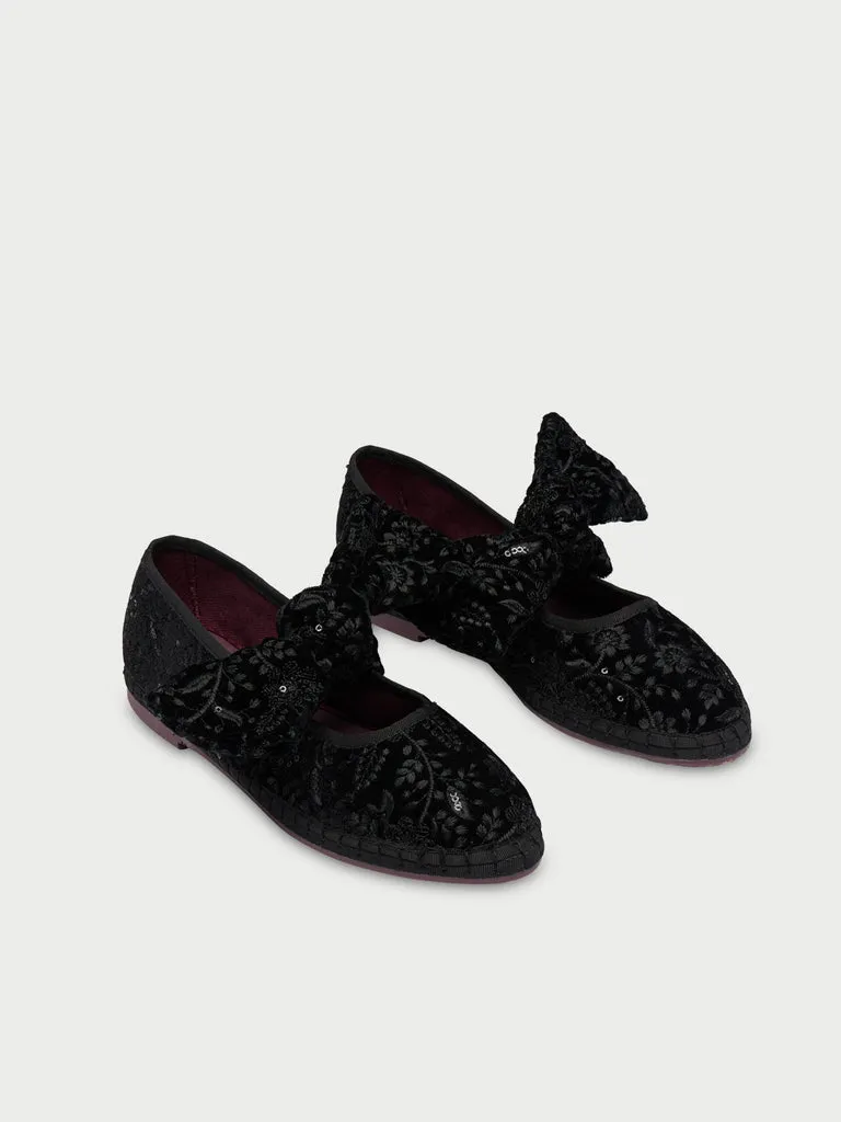 Flagelus Lyra Sylva pantofi slip-on negru brodat