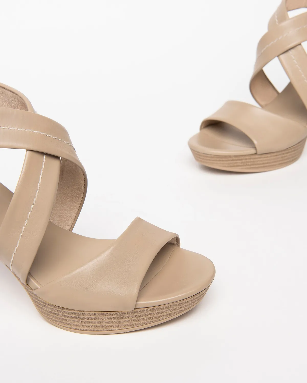 NeroGiardini sandale dama piele design indraznet