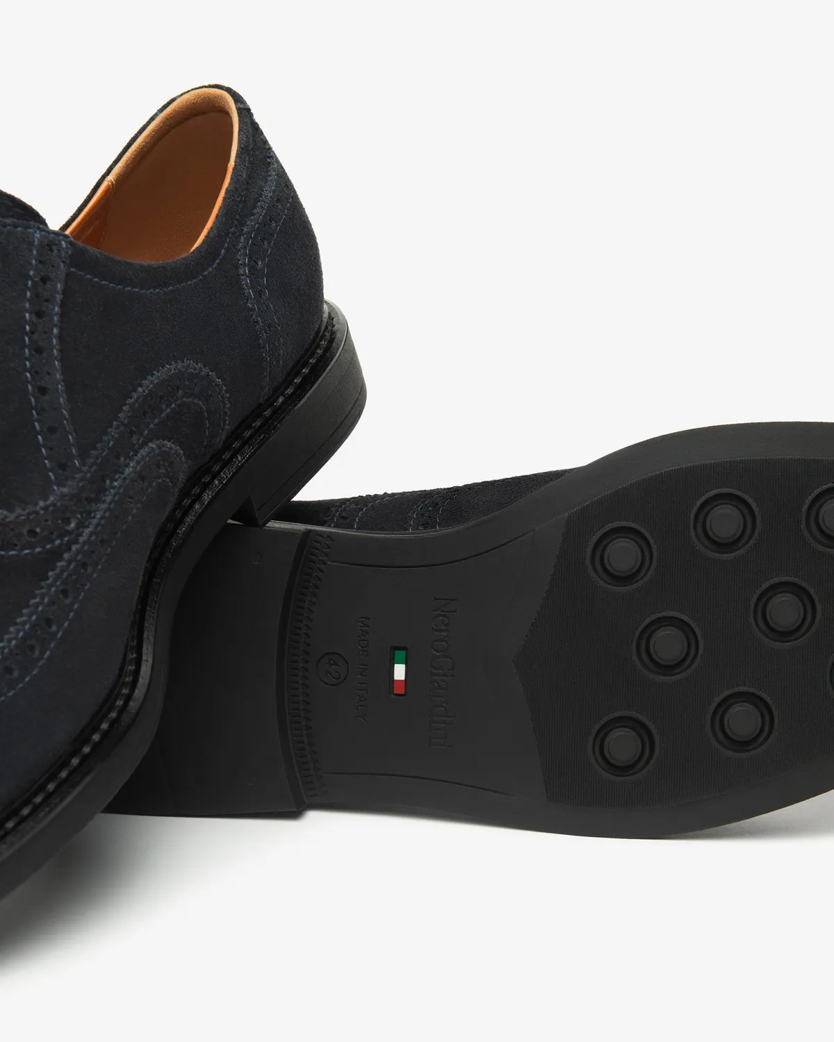 NeroGiardini pantofi barbati piele intoarsa cu siret toamna