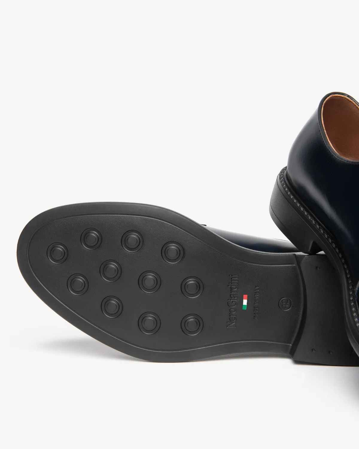 NeroGiardini pantofi derby barbati piele clasici