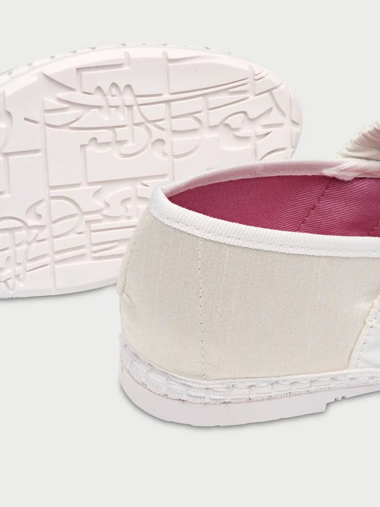 Flagelus Mafalda White pantofi mătase albi
