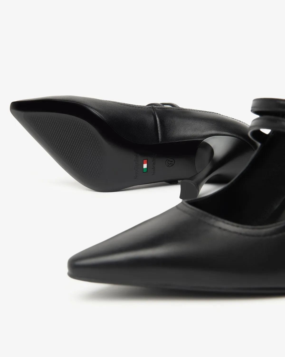 NeroGiardini Premium Collection pantofi toc piele dama eleganti