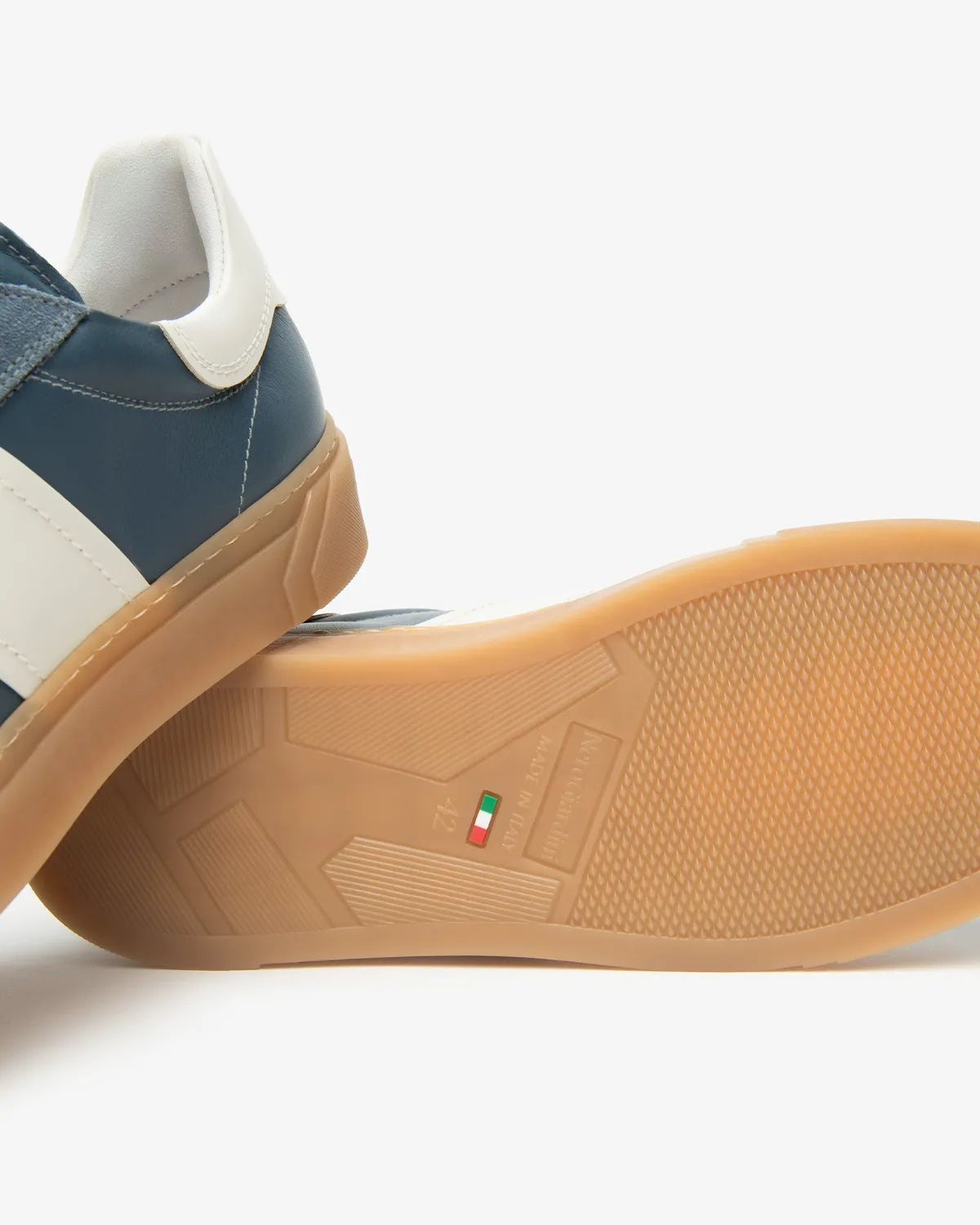 NeroGiardini sneakers barbati piele intoarsa de vara