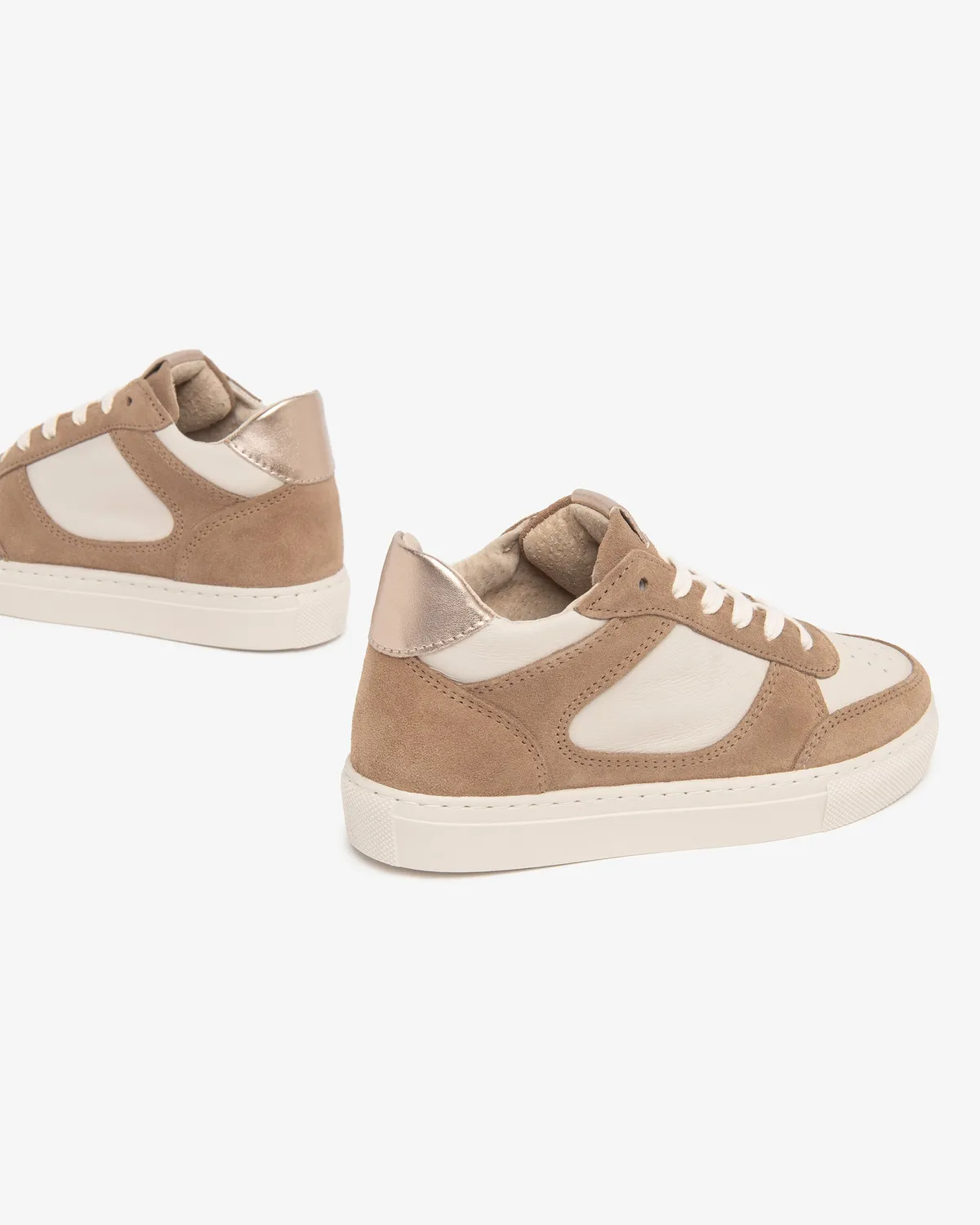 Sneakers fete NeroGiardini piele detaliu metalic