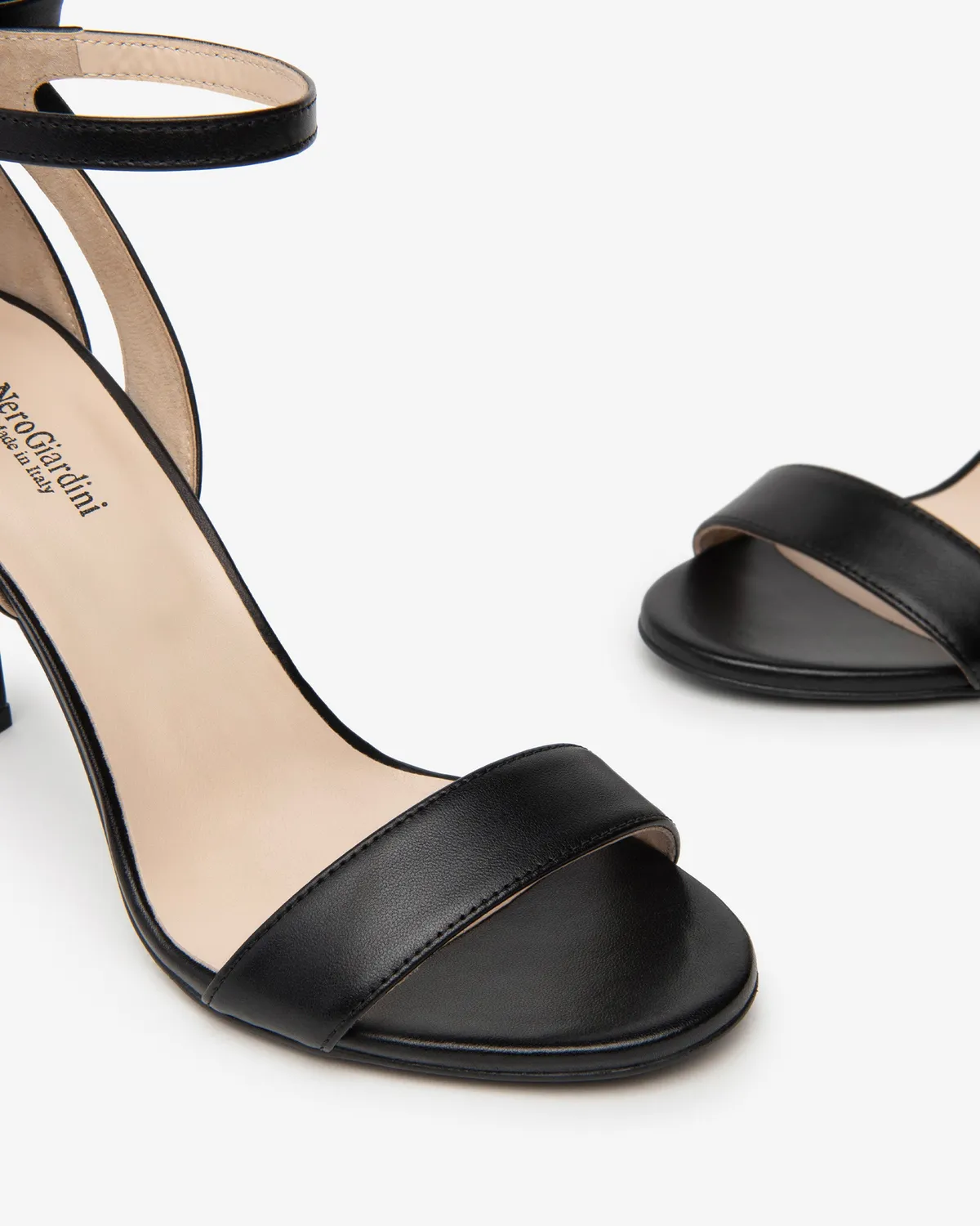 NeroGiardini sandale damă piele elegante Premium vară