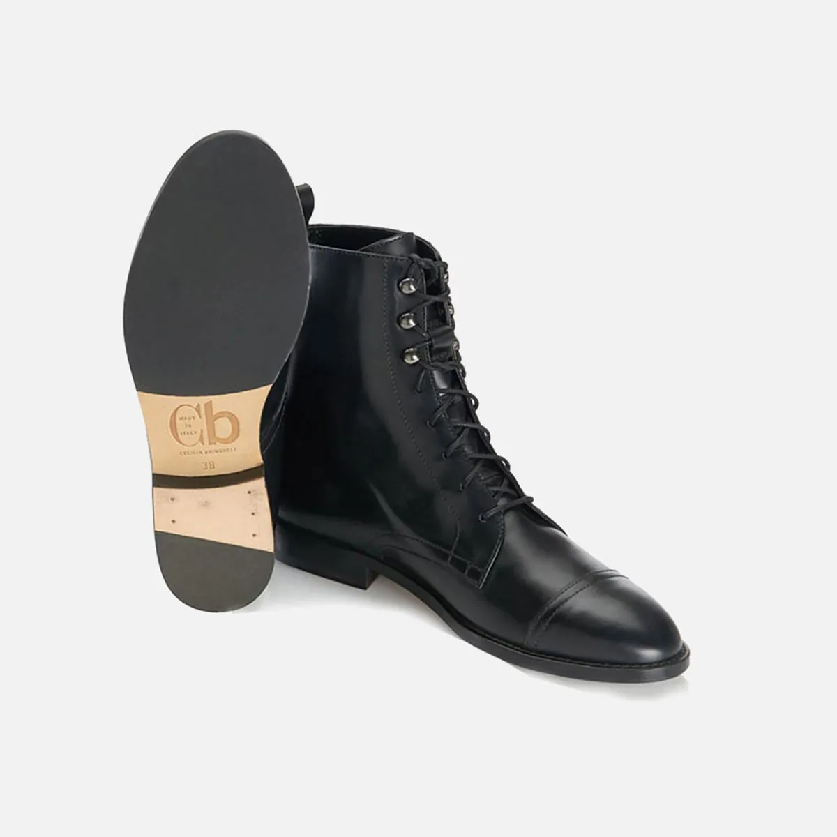 Cecilia Bringheli Eva ghete piele neagra cu siret