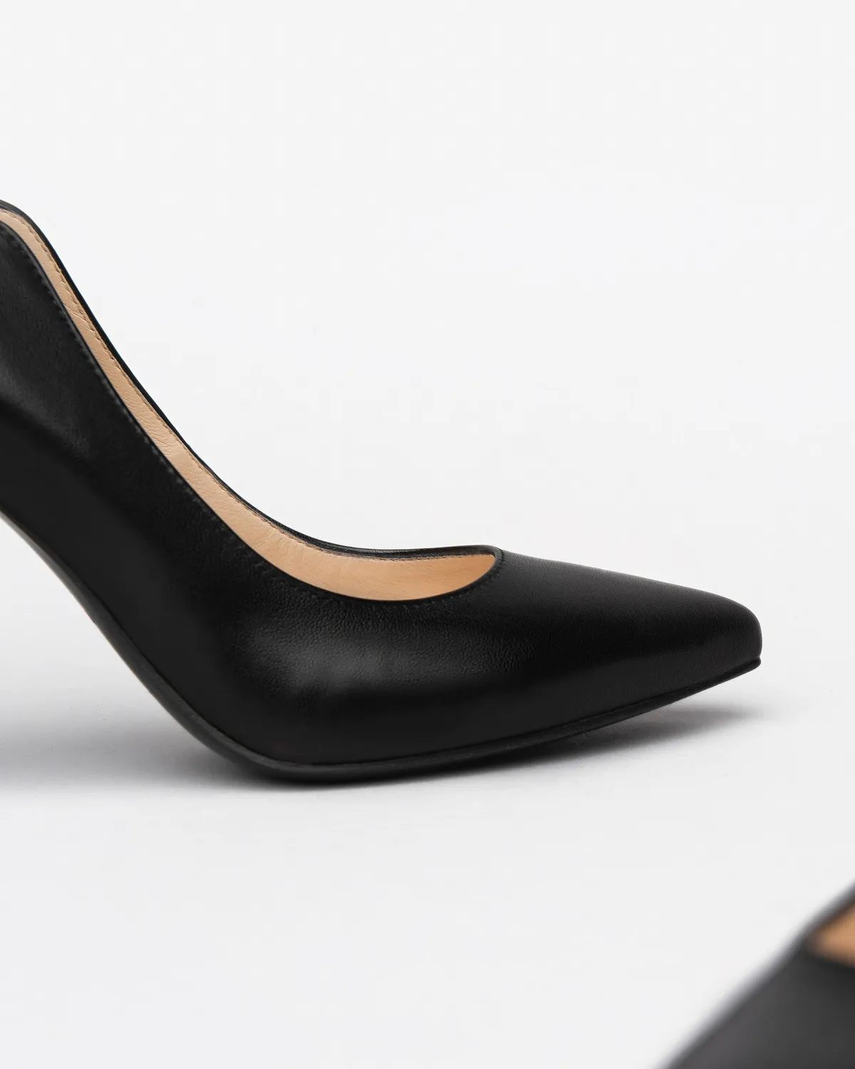 NeroGiardini Premium Pantofi decupati piele dama