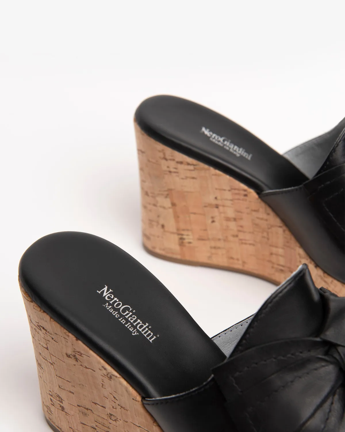 Papuci piele damă NeroGiardini 35-41 cu fundă
