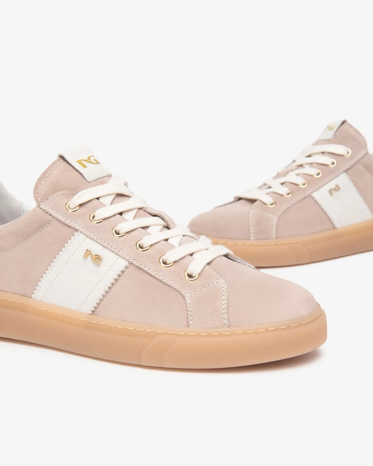 Sneakers NeroGiardini dama piele intoarsa albi