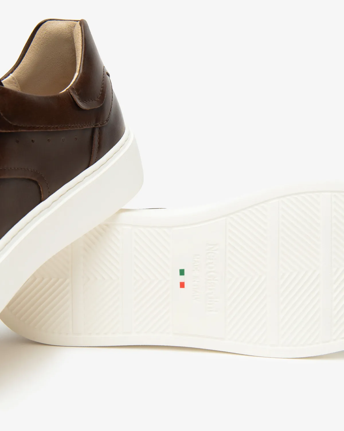 Sneakers barbati NeroGiardini piele primavara