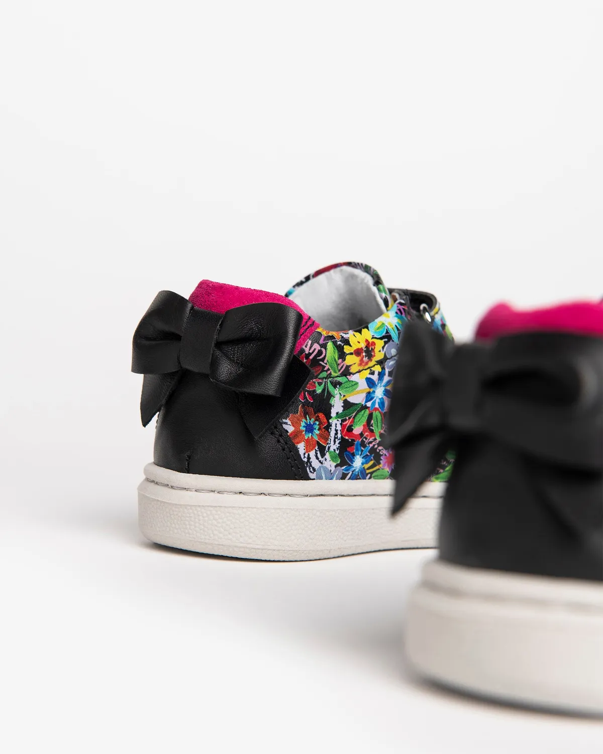 NeroGiardini Baby sneakers fete cu talpa usoara