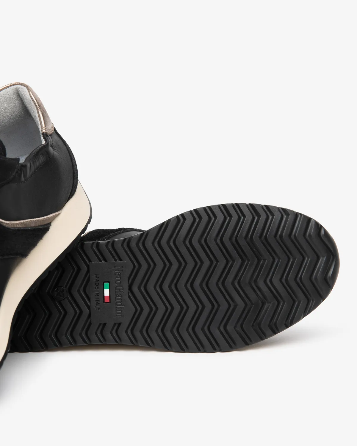 Sneakers dama NeroGiardini piele cu insertii elastice