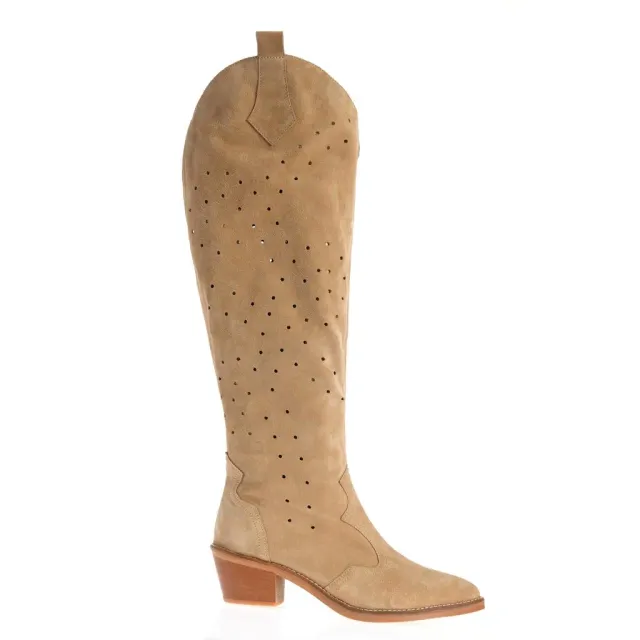 Ana Urbana Antonia ciocate velur camel