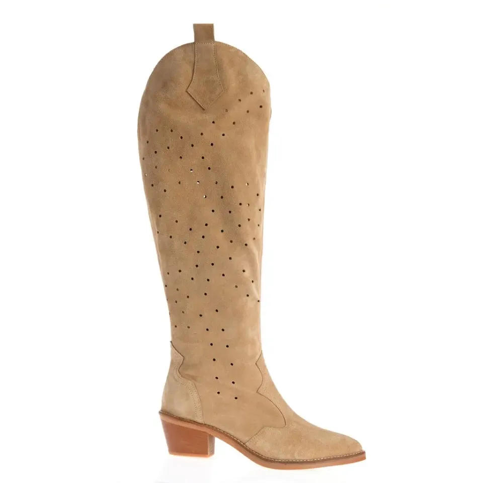Ana Urbana Antonia ciocate velur camel