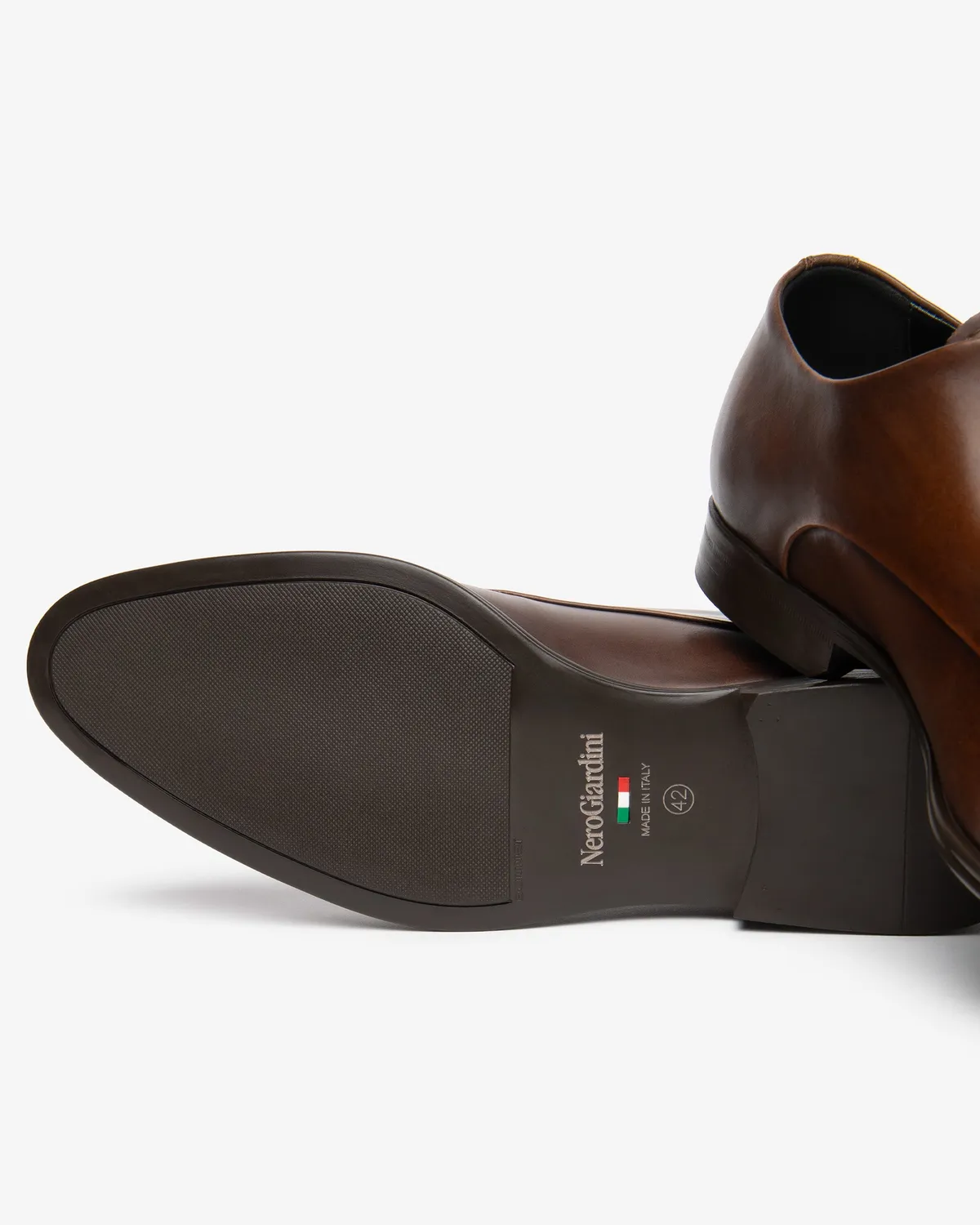 NeroGiardini pantofi derby piele barbati cap toe