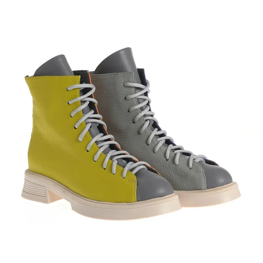 Ana Urbana Loredana bocanci multicolori piele