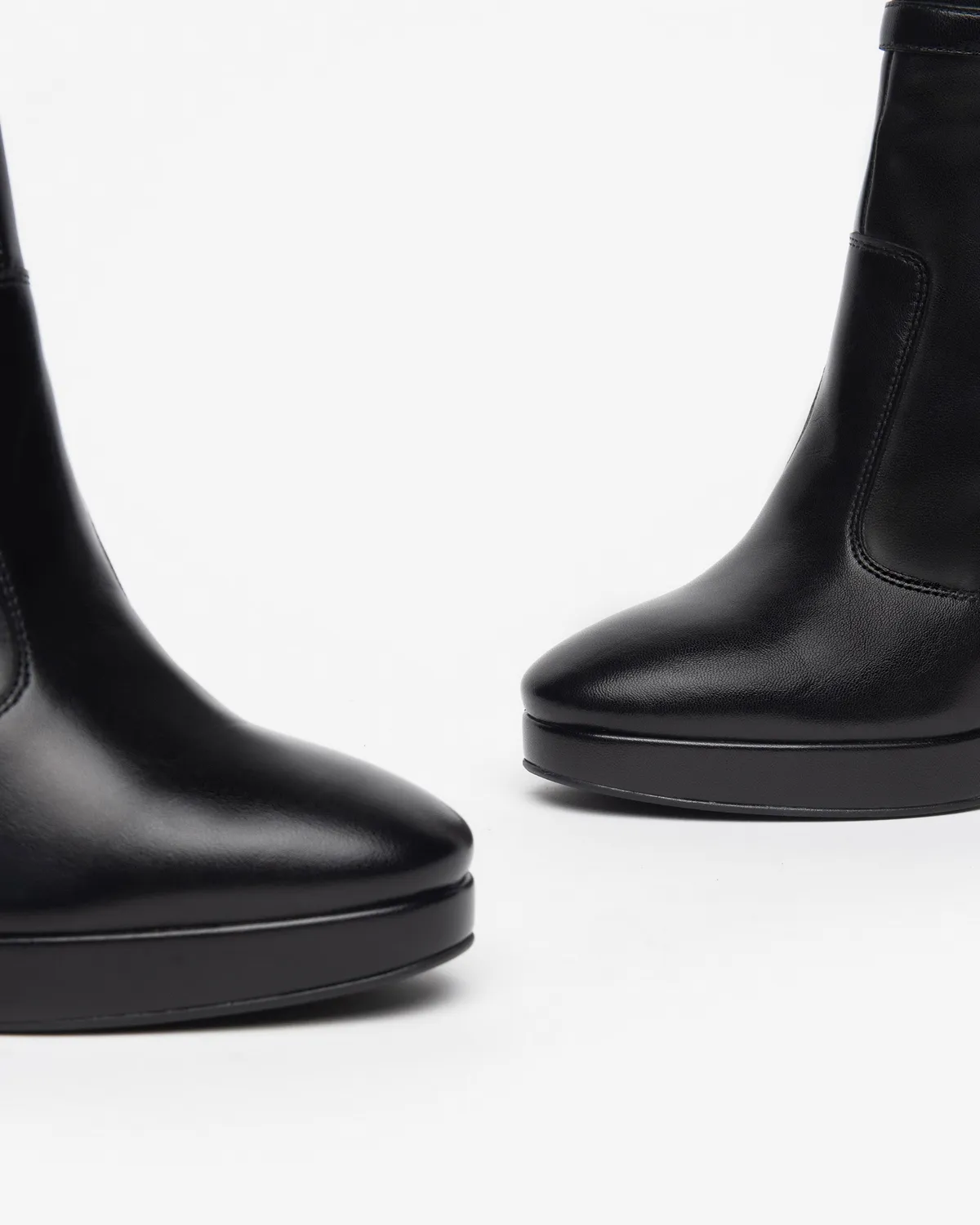 NeroGiardini Botine damă piele glam