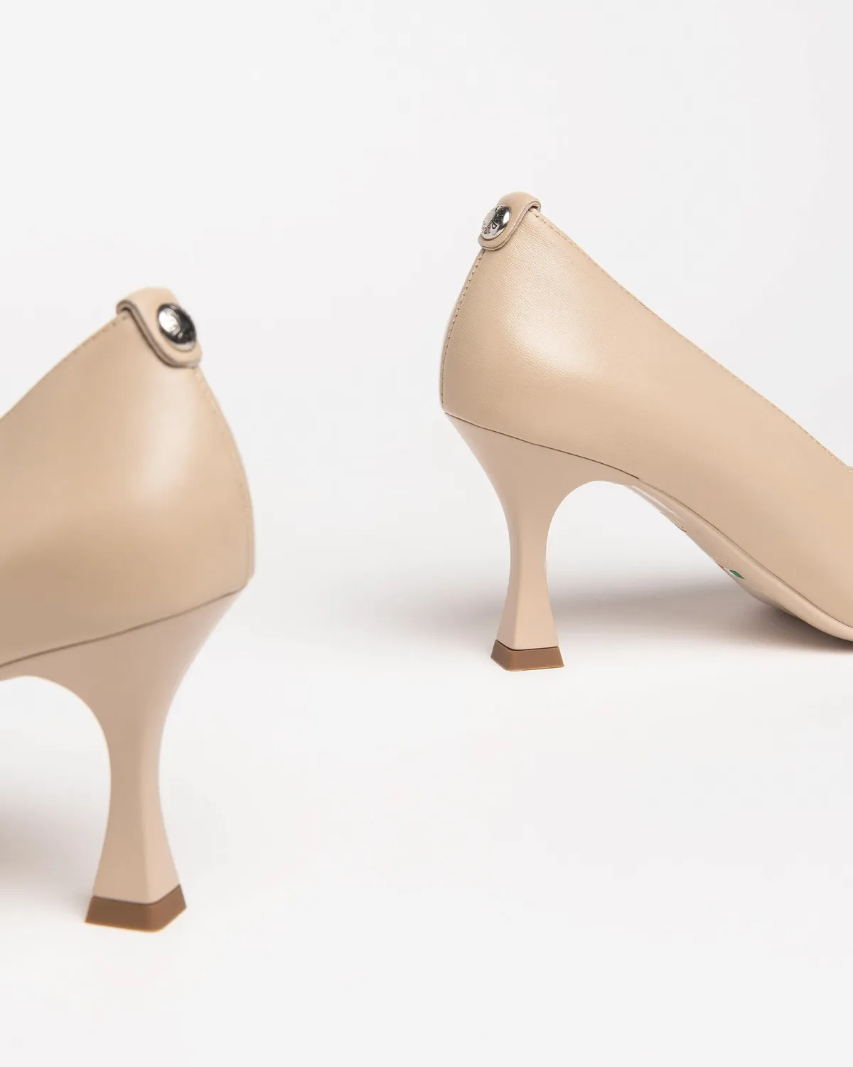 NeroGiardini Premium Collection pantofi piele dama eleganti