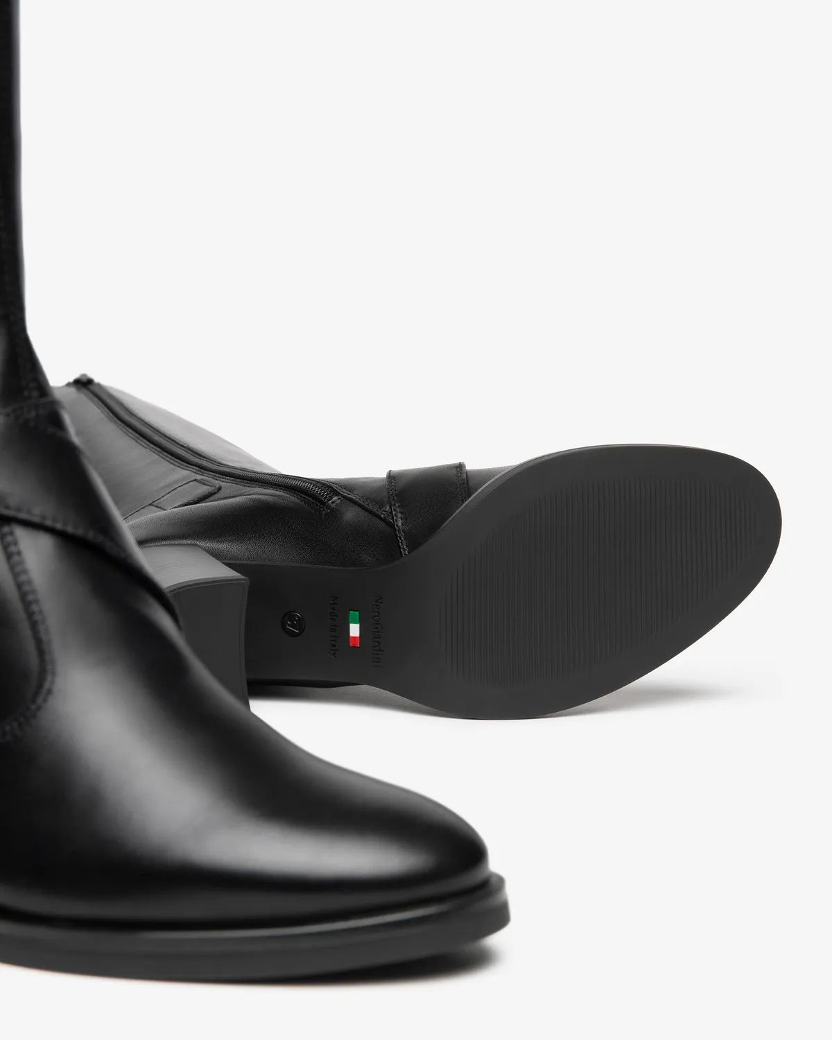 NeroGiardini cizme piele femei toc 75 mm cu catarama