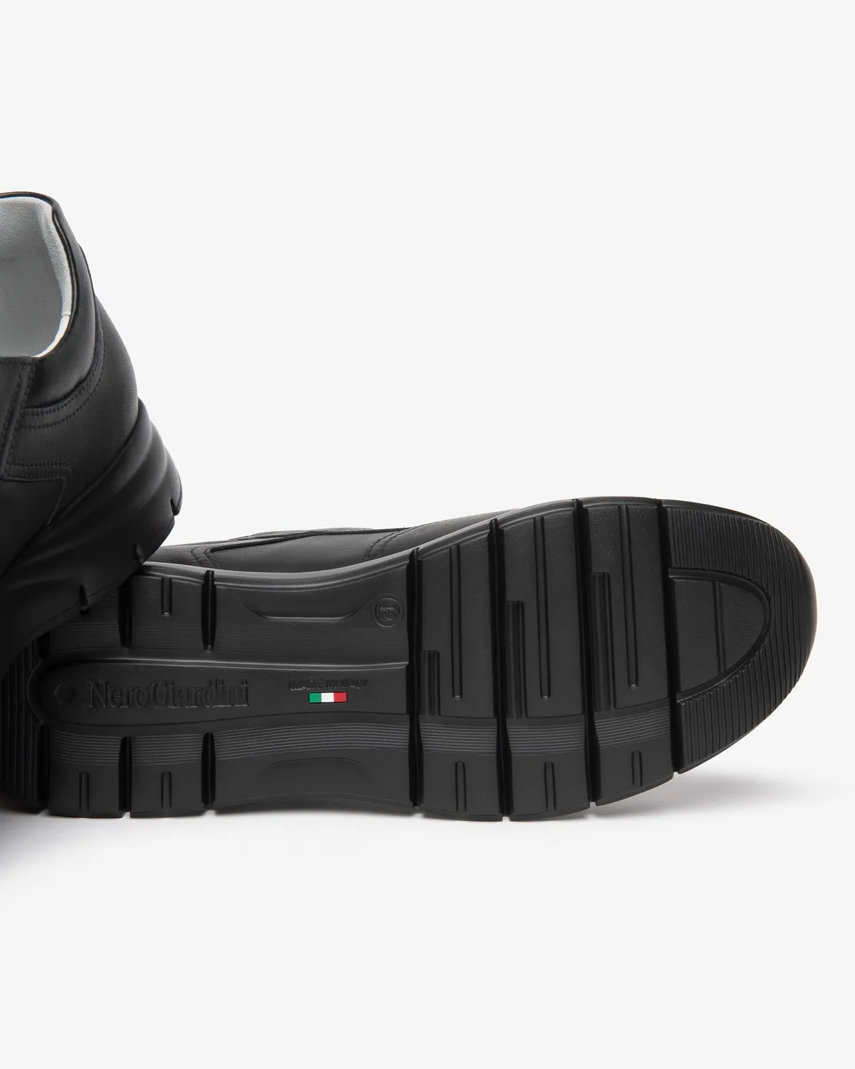 NeroGiardini sneakers piele barbati fermoar
