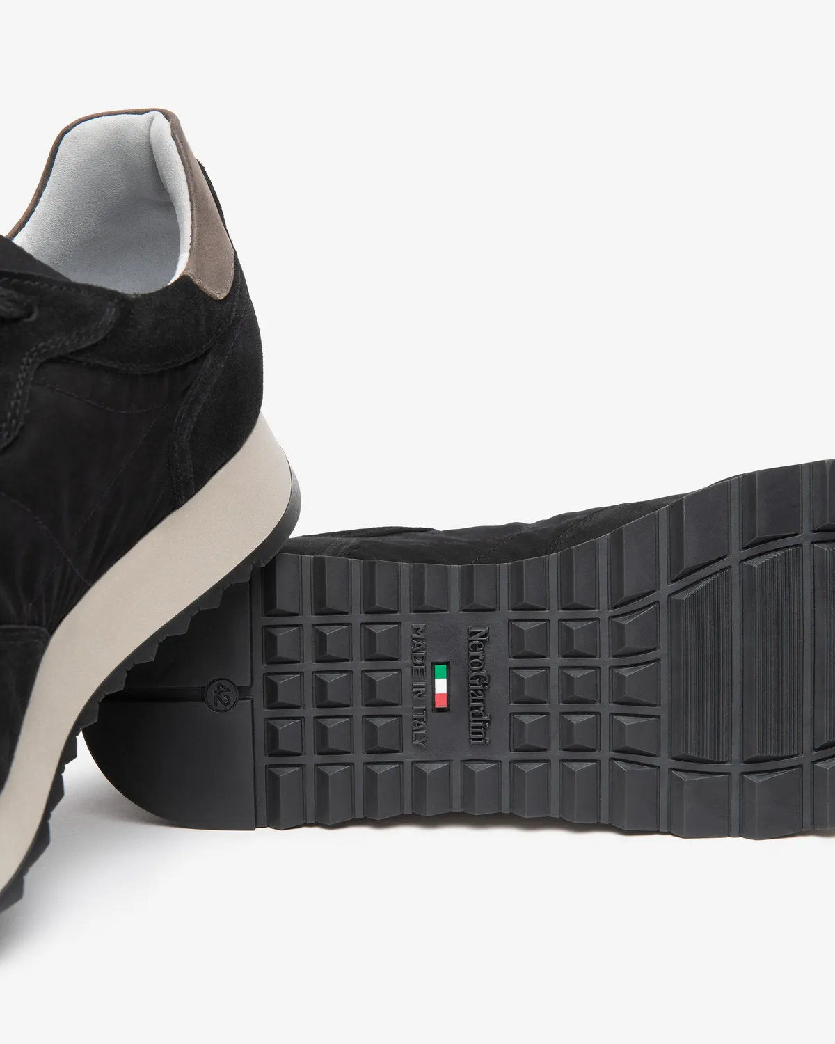NeroGiardini sneakers velur panza barbati toamna
