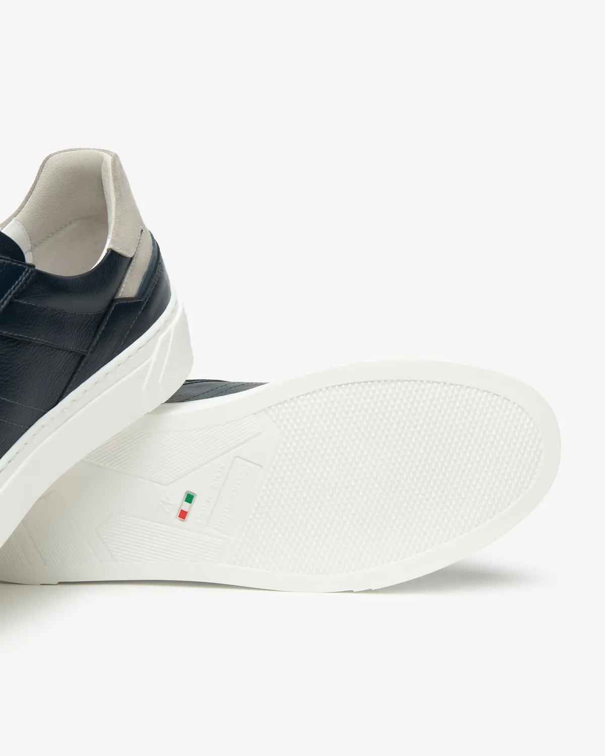 NeroGiardini Sneakers Barbati Piele Must Have
