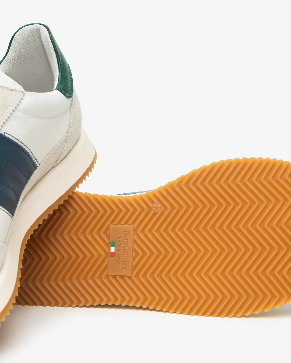 Sneakers barbati NeroGiardini piele si intorsa vara