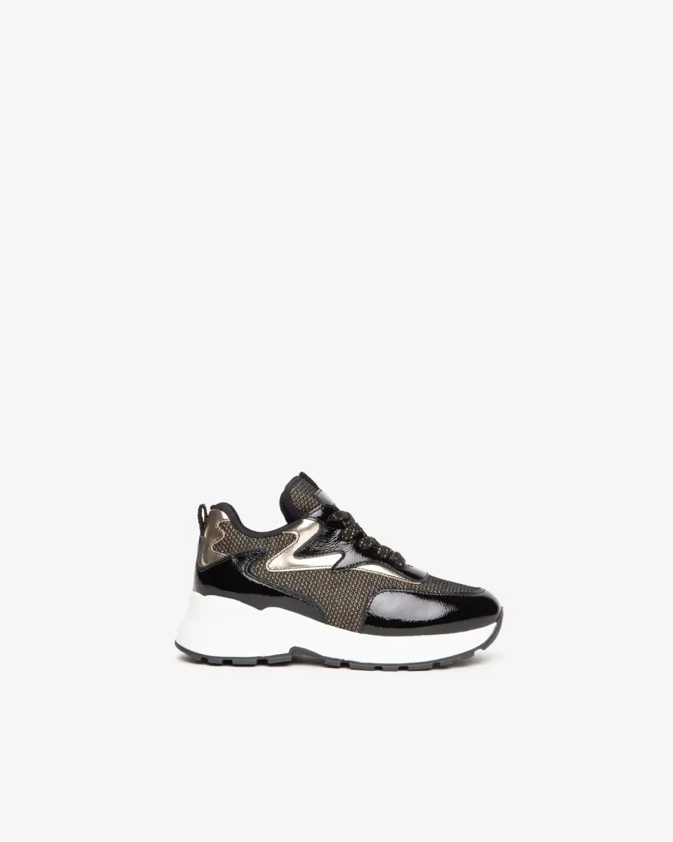 Sneakers fete NeroGiardini piele lacuită toamnă-iarnă