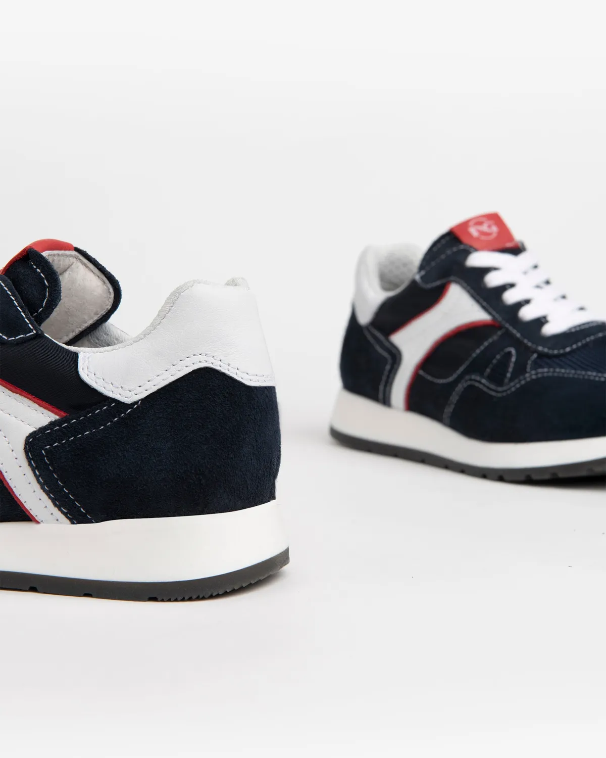 NeroGiardini sneakers baieti piele intoarsa cu siret