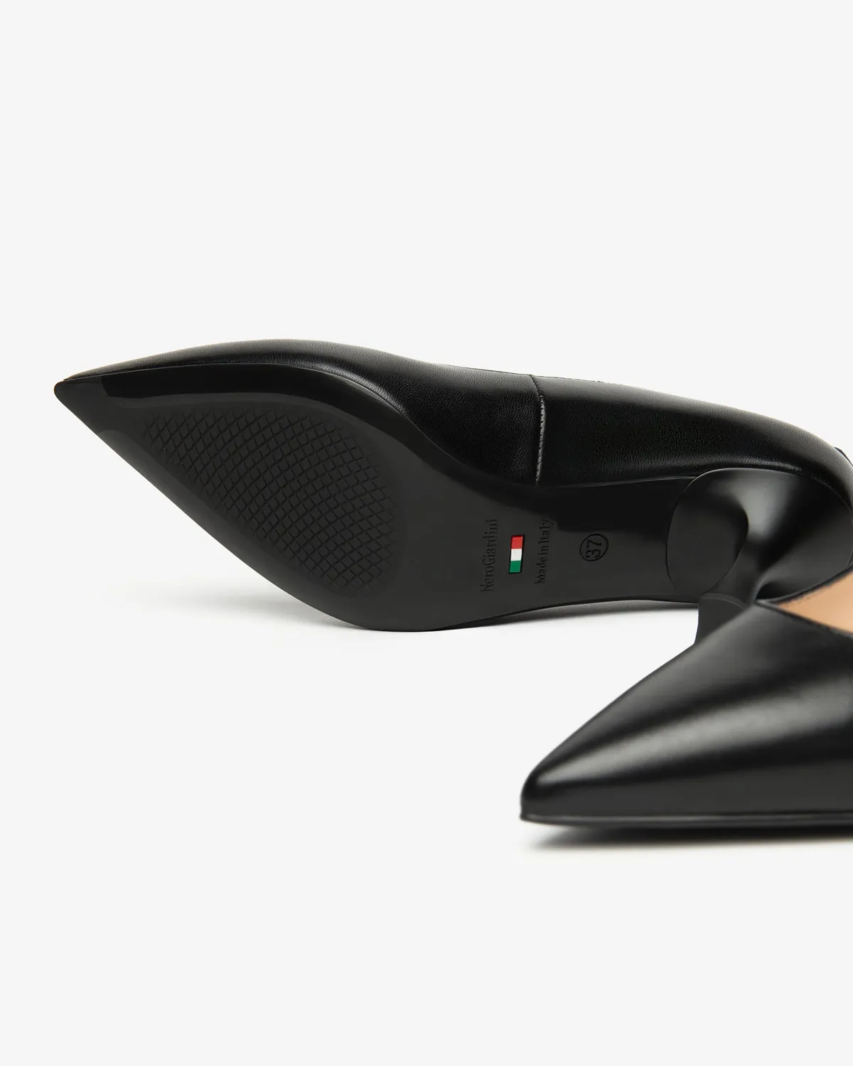 NeroGiardini Premium Collection pantofi dama piele eleganti