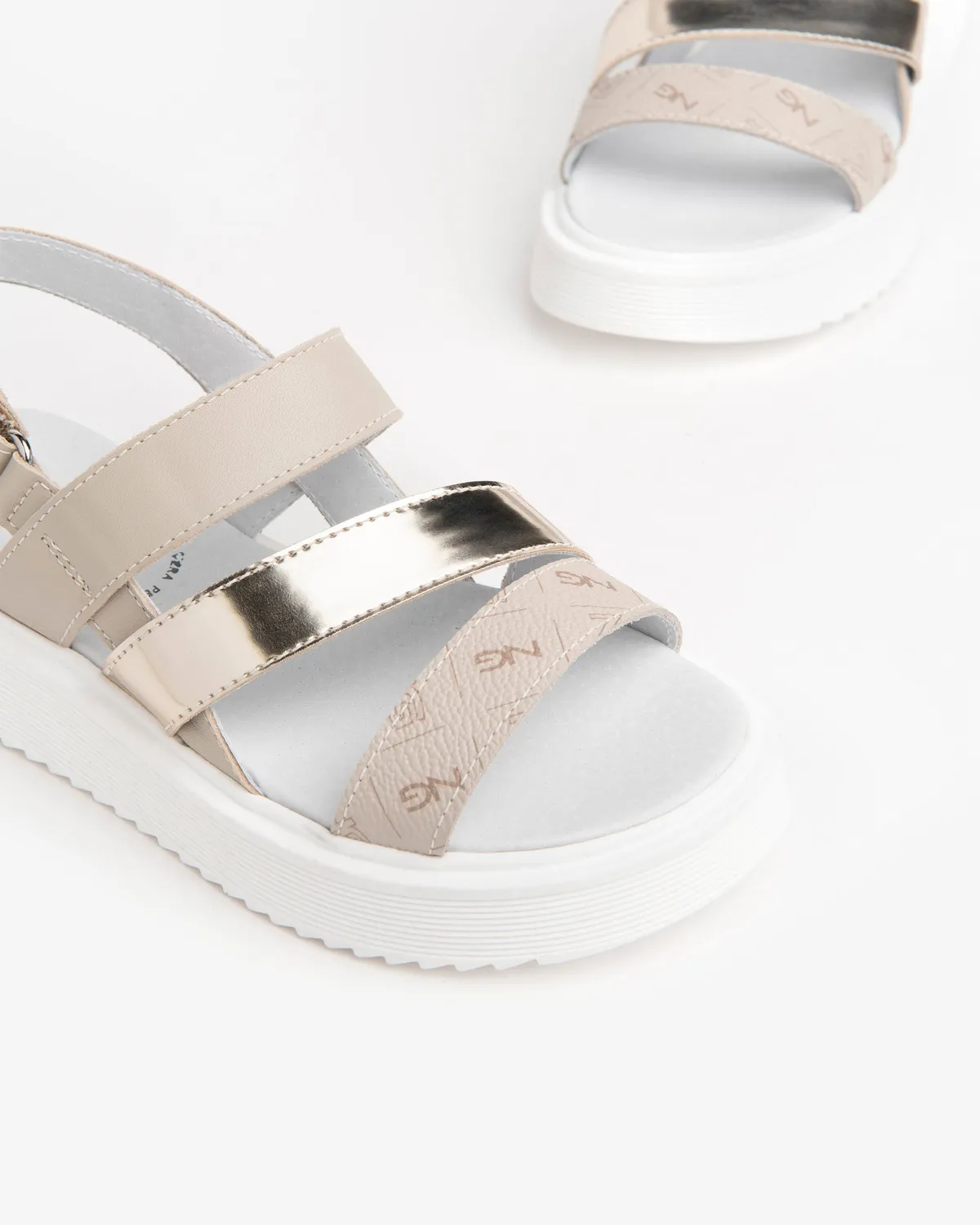 NeroGiardini sandale fete piele velcro