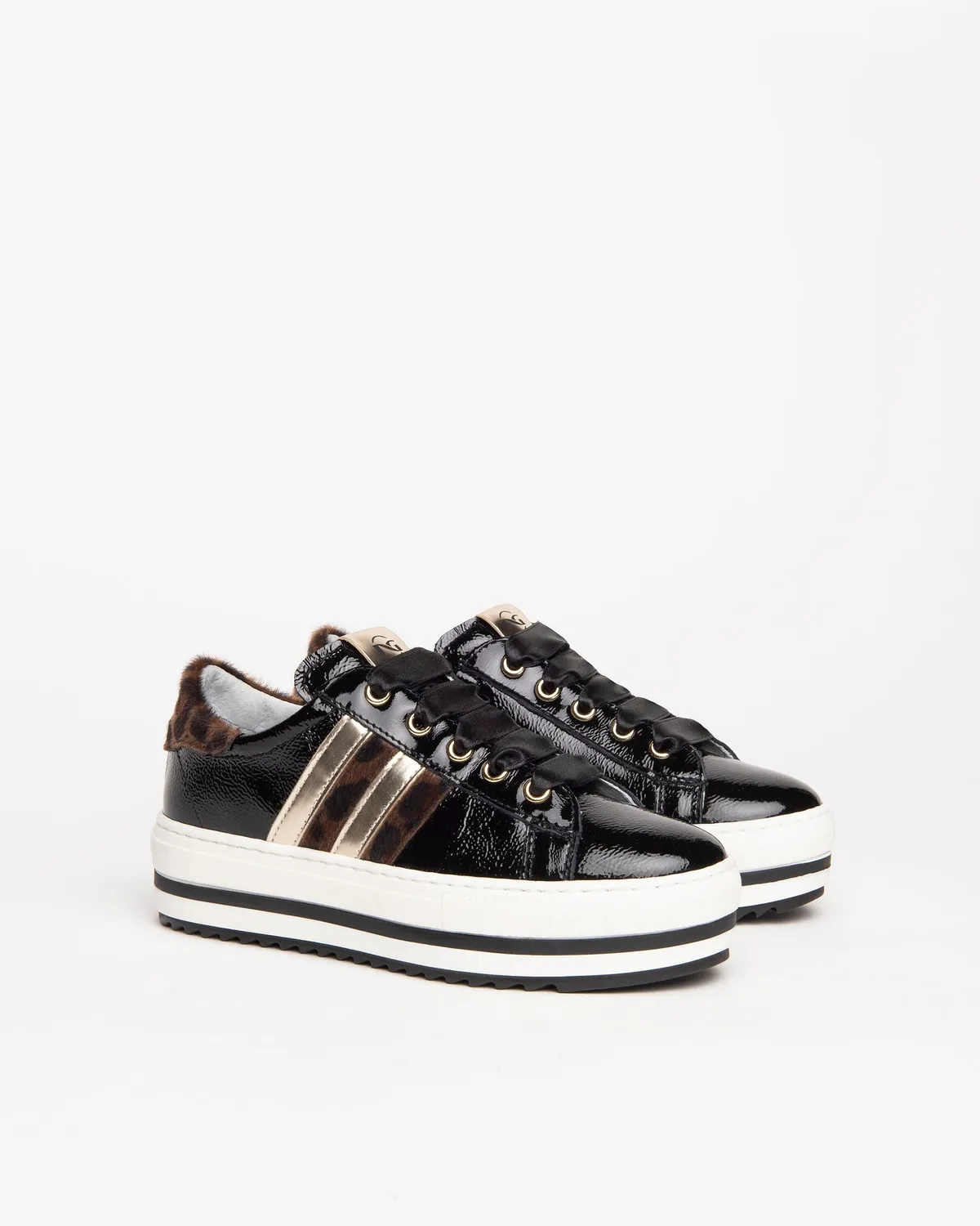 NeroGiardini sneakers lac fete cu siret satinat