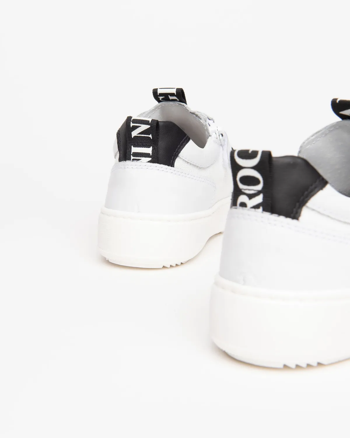 Sneakerși NeroGiardini băieți piele cu fermoar