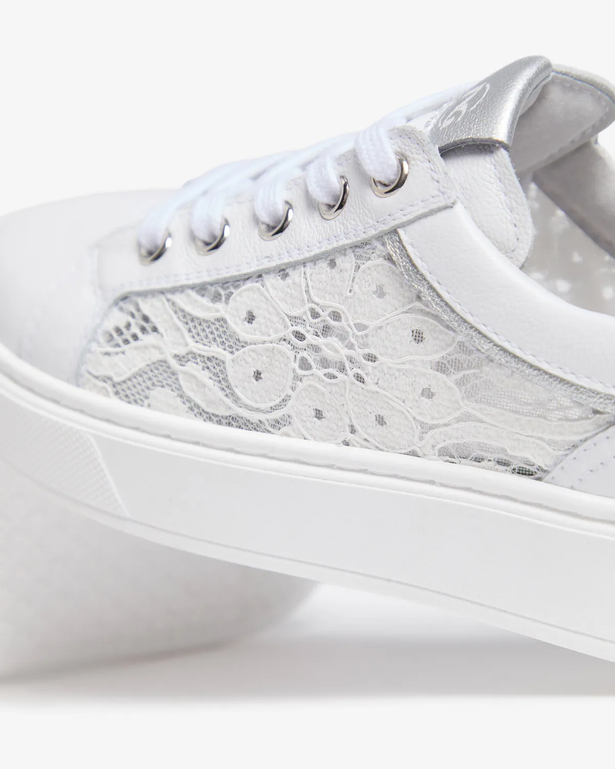NeroGiardini sneakers fete material textil primavara