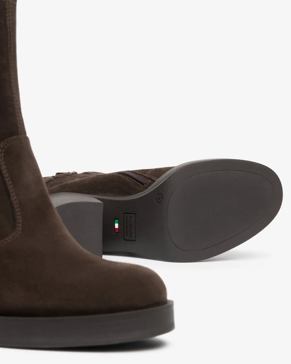 NeroGiardini Botine Damă Piele Întoarsă Toc 75 mm Cataramă