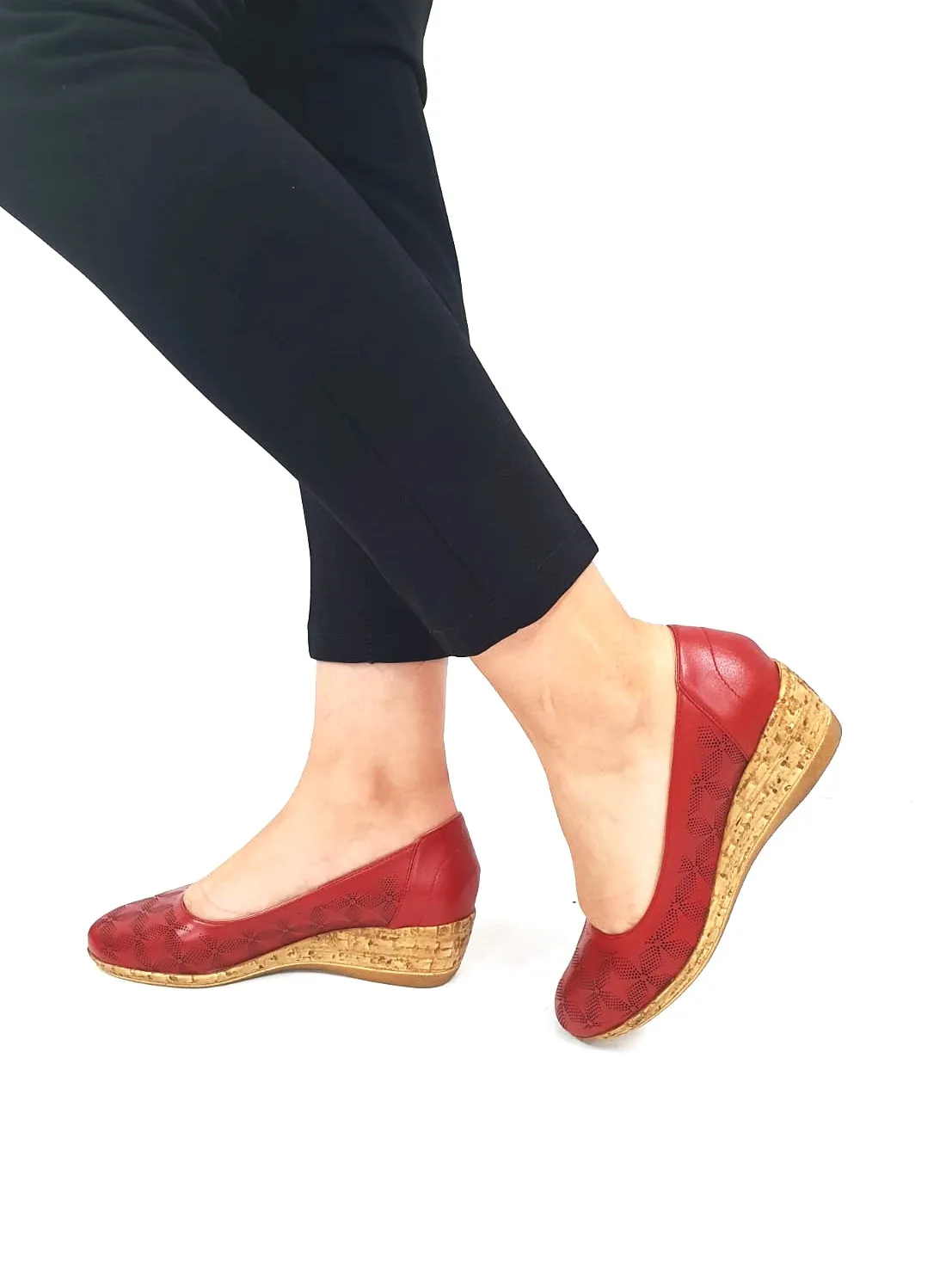 Catinca Shoes T13 R pantofi piele rosu perforat