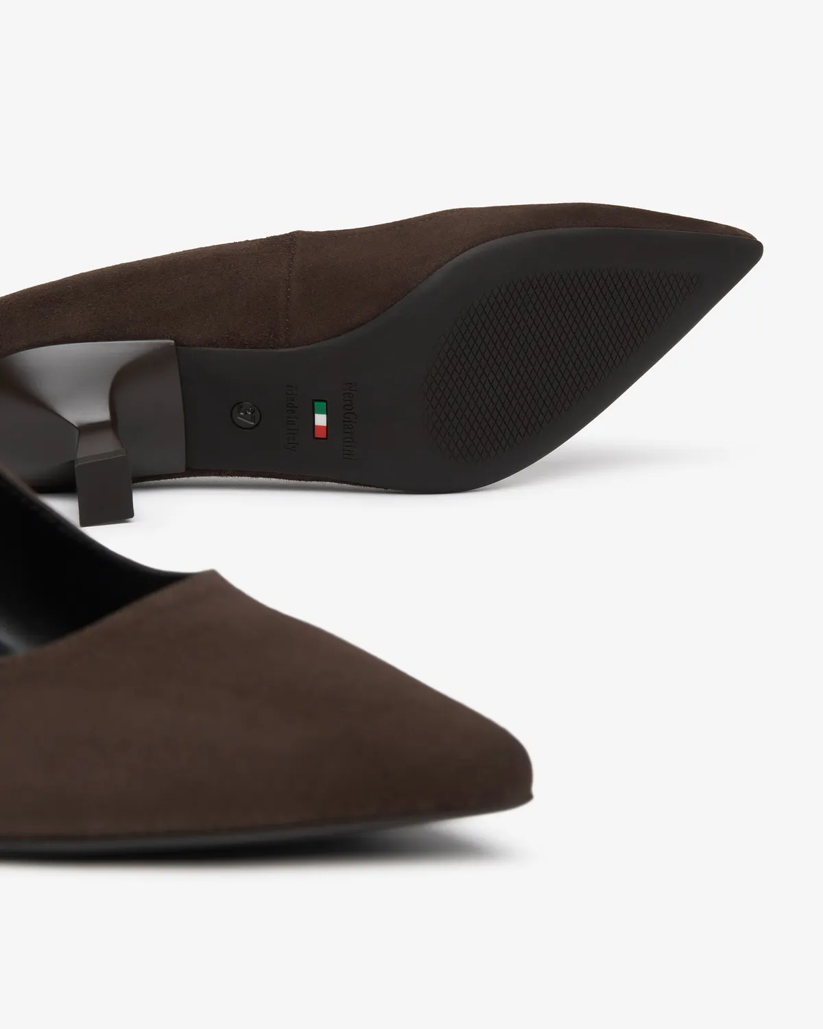 NeroGiardini pantofi dama piele întoarsă toc 5,5 cm