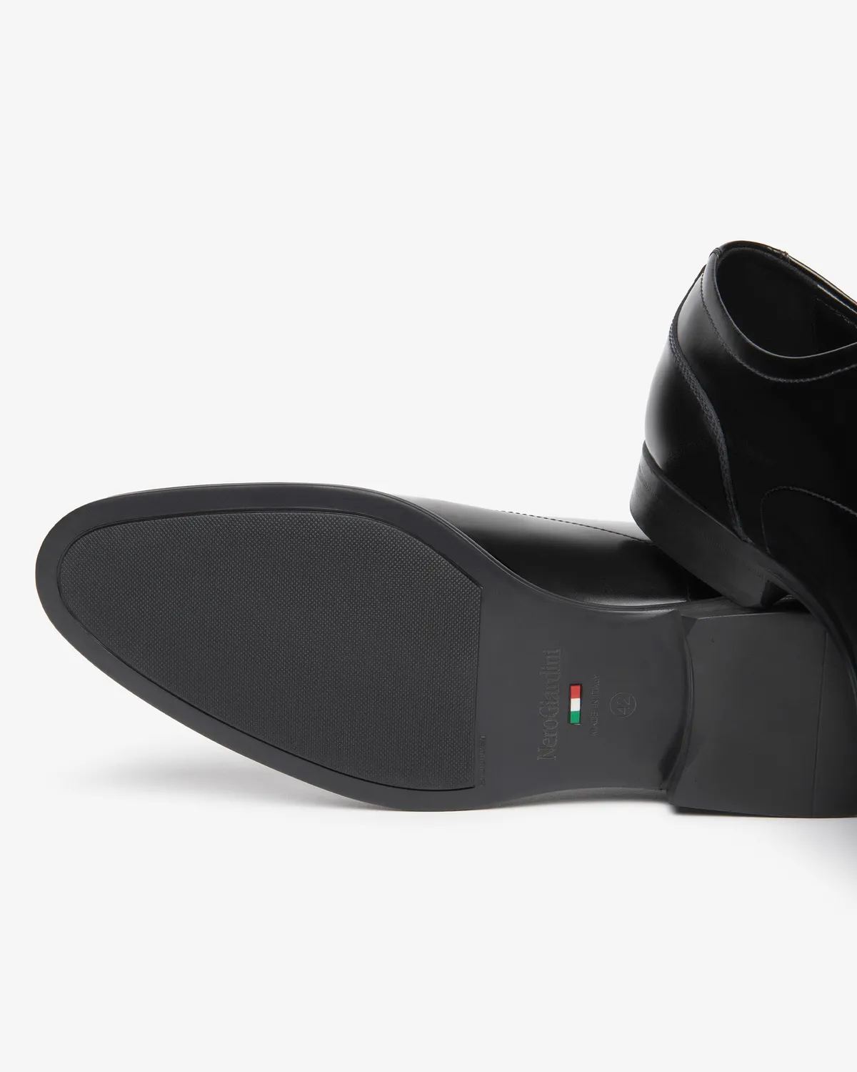NeroGiardini pantofi piele barbati oxford patinati