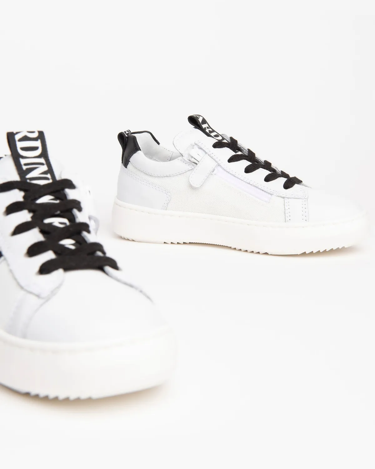 Sneakerși NeroGiardini băieți piele cu fermoar